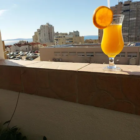 Zelic Apartment *