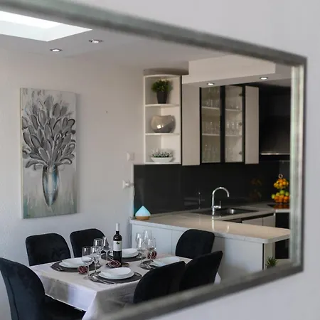 Apartment Zelic Split