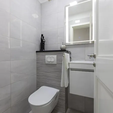 Apartment Zelic *