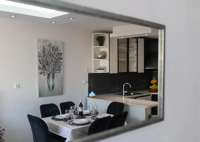 Apartment Zelic Split