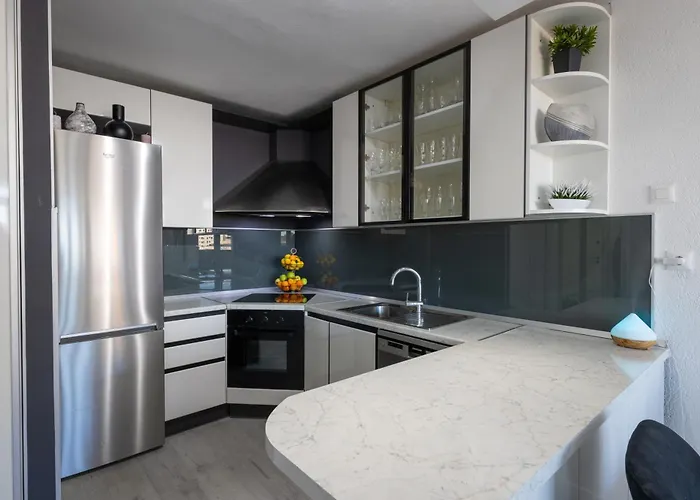 Zelic Apartment *